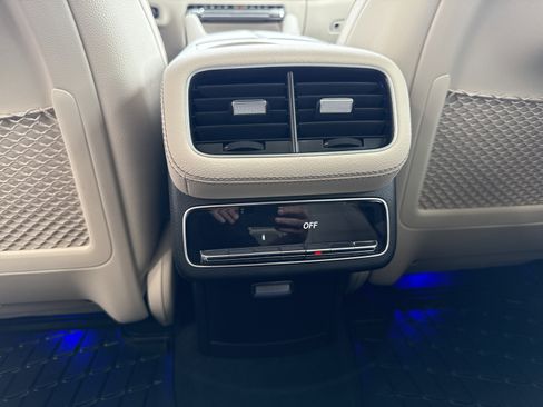 Used 2026 Mercedes-Benz GLS 450 4MATIC image 38