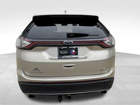 Used 2018 Ford Edge Titanium w/ Equipment Group 302A AWD/4WD image 6