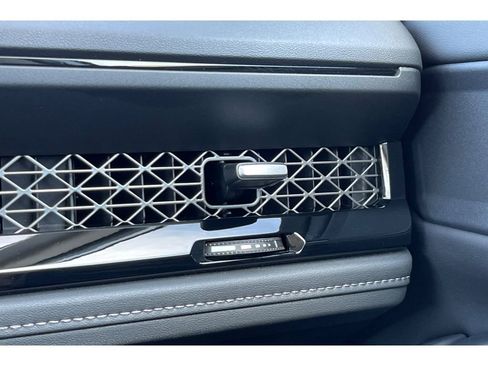 Certified 2025 Honda Accord EX-L image 29