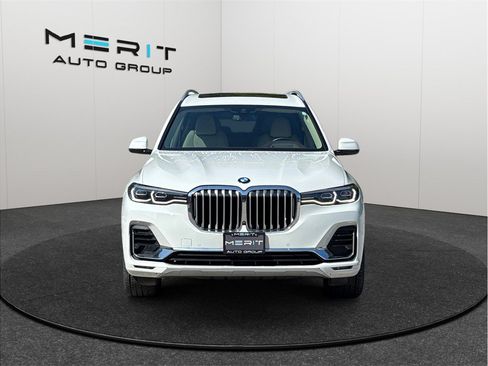 Used 2019 BMW X7 xDrive40i w/ Premium Package AWD/4WD image 3