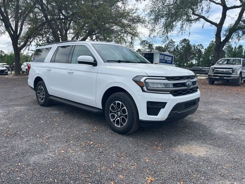 Certified 2024 Ford Expedition Max XLT RWD image 8