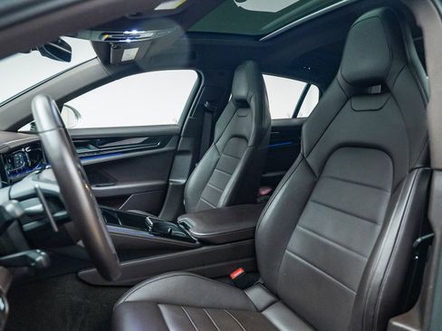Used 2025 Porsche Panamera 4S image 5