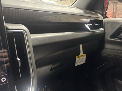 New 2026 GMC Yukon Elevation image 23