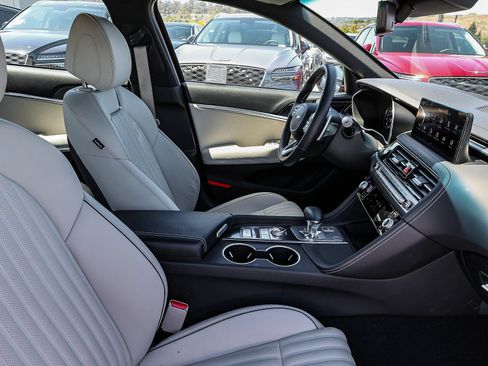 Used 2026 Genesis G70 3.3T Sport Prestige RWD image 18