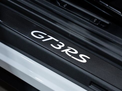 Used 2016 Porsche 911 GT3 RS RWD image 36