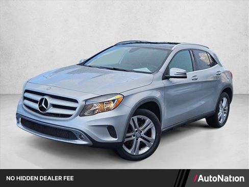 Used 2017 Mercedes-Benz GLA 250 4MATIC image 1
