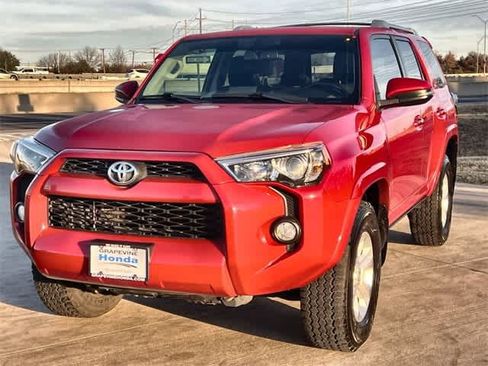 Used 2016 Toyota 4Runner SR5 Premium image 2