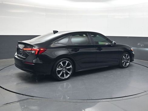 Used 2026 Honda Civic Sport Touring image 4