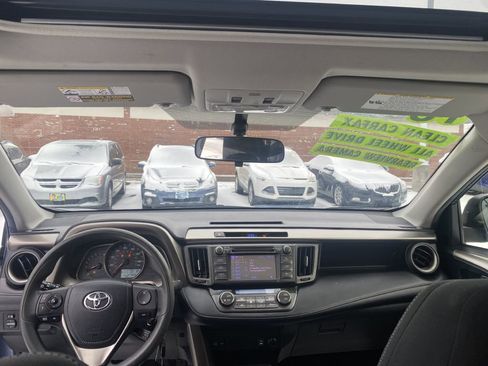 Used 2013 Toyota RAV4 XLE image 9