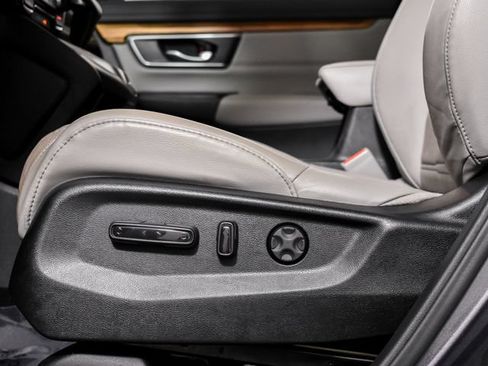 Used 2019 Honda CR-V Touring image 5