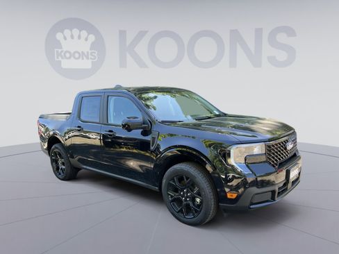 New 2026 Ford Maverick Lariat w/ Black Appearance Package AWD/4WD image 2