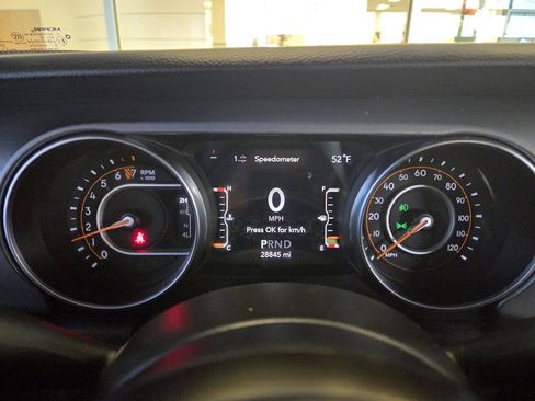 Used 2022 Jeep Wrangler Unlimited Sport image 30