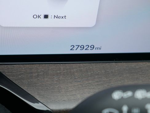 Certified 2025 Genesis GV80 3.5T Prestige image 81