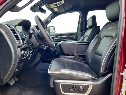 Used 2025 RAM 1500 Laramie AWD/4WD image 11