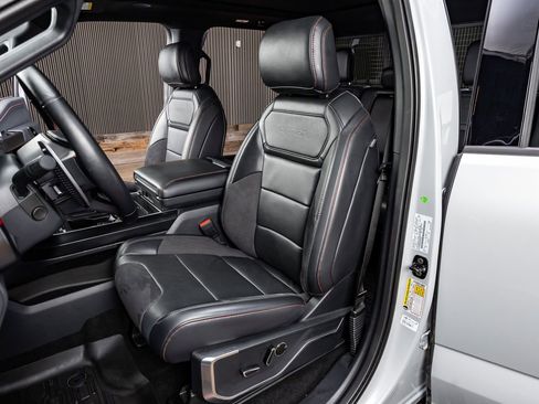 Used 2025 Ford F150 Raptor image 30