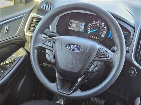 Used 2024 Ford Edge SE AWD/4WD image 11