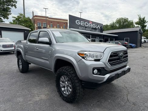 Used 2019 Toyota Tacoma SR5 RWD image 4