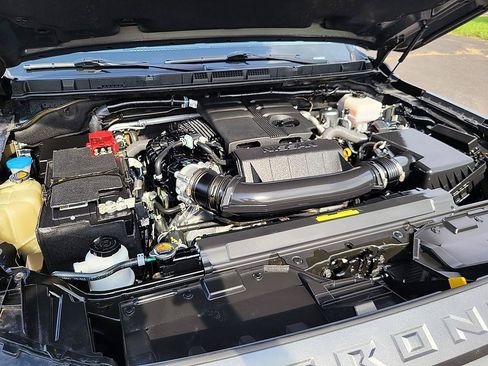 Certified 2024 Nissan Frontier SV w/ SV Convenience Package RWD image 17