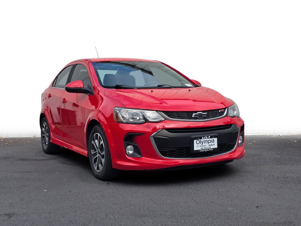 Used 2018 Chevrolet Sonic LT w/ Convenience Package FWD image 1
