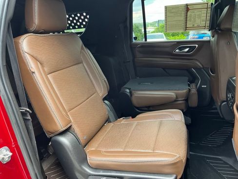 Used 2021 Chevrolet Suburban High Country AWD/4WD image 26