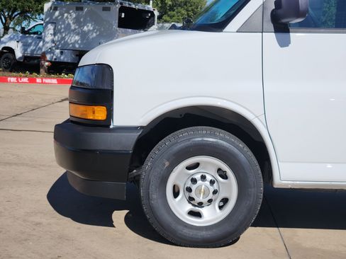 New 2025 Chevrolet Express 2500 w/ Driver Convenience Package image 14