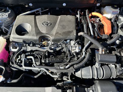 Used 2024 Toyota RAV4 XSE image 18