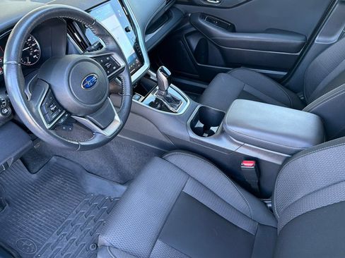 Used 2021 Subaru Outback Premium AWD/4WD image 9