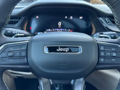 New 2026 Jeep Grand Cherokee Limited image 23