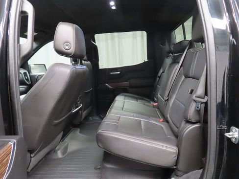 Used 2020 Chevrolet Silverado 1500 High Country image 10