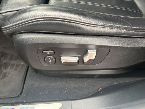 Used 2020 BMW X5 xDrive40i w/ M Sport Package AWD/4WD image 12