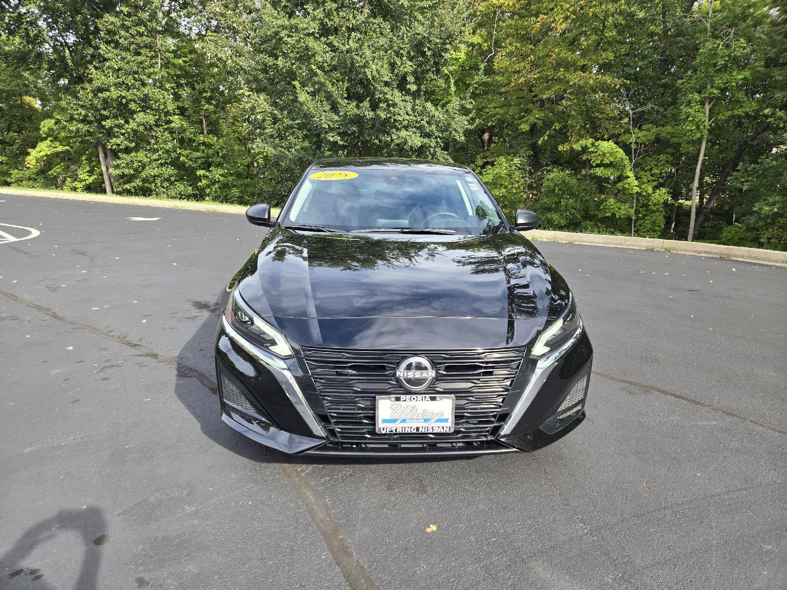 Used 2025 Nissan Altima 2.5 SV FWD image 7