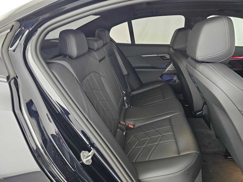 Used 2026 BMW 550e xDrive w/ Premium Package AWD/4WD image 12