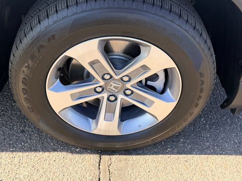 Used 2025 Honda Pilot EX-L image 11