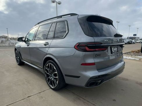 Used 2025 BMW X7 M60i image 6