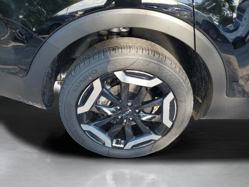 New 2025 Kia Telluride S image 5