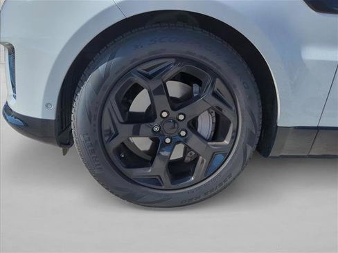 Used 2020 Land Rover Range Rover Sport HSE image 27