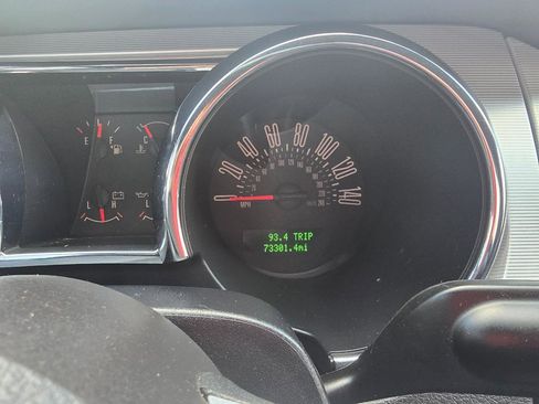Used 2005 Ford Mustang GT RWD image 8