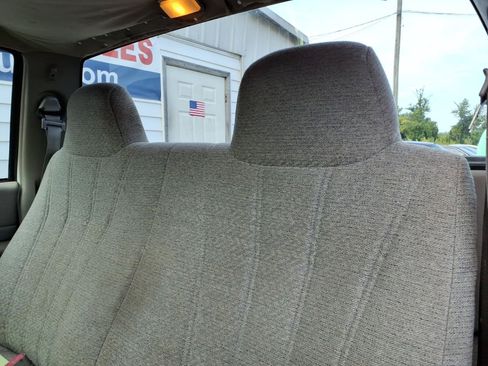 Used 1999 GMC Sonoma SL w/ Convenience Pkg RWD image 9