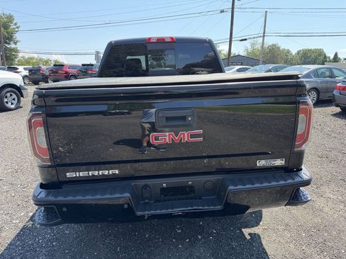 Used 2016 GMC Sierra 1500 SLE w/ All-Terrain Package AWD/4WD image 5