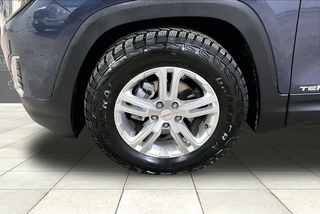 Used 2019 GMC Terrain SLE w/ Driver Convenience Package FWD image 9