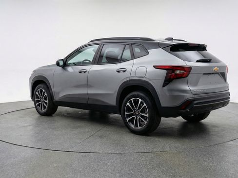 Used 2025 Chevrolet TrailBlazer LT image 6