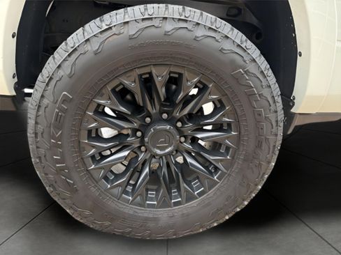 Used 2023 RAM 3500 Limited AWD/4WD image 12