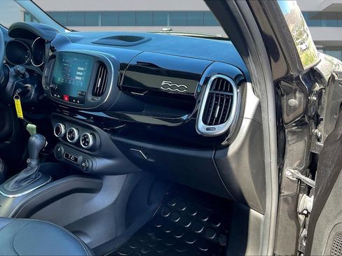 Used 2019 FIAT 500L Trekking FWD image 26