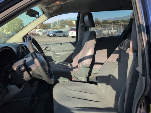 Used 2005 Dodge Caravan SE w/ Popular Equipment Group image 10