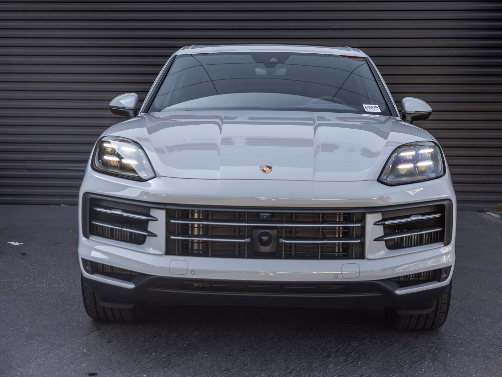 Certified 2025 Porsche Cayenne AWD/4WD image 7