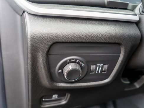 New 2025 Jeep Grand Cherokee Laredo image 17