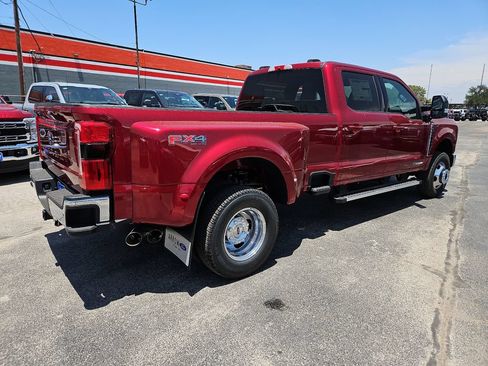 New 2026 Ford F350 Lariat w/ FX4 Off-Road Package AWD/4WD image 13