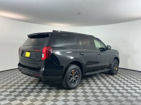 Used 2025 Ford Expedition Tremor AWD/4WD image 4