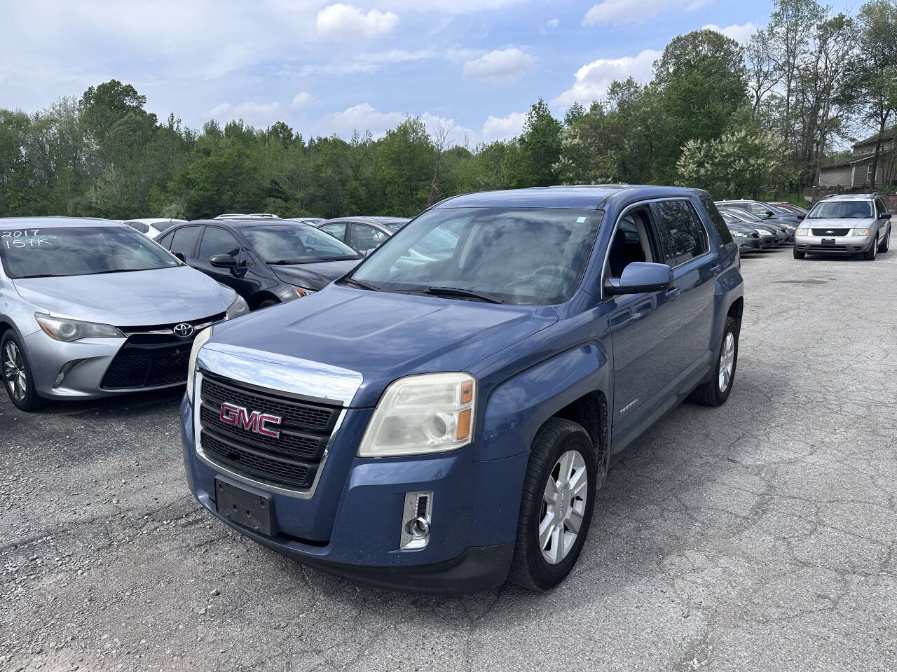 Used 2011 GMC Terrain SLE FWD image 2