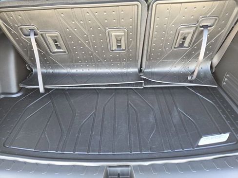Used 2023 Chevrolet Traverse Premier w/ LPO, Floor Liner Package image 34